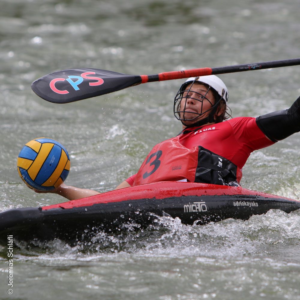 Kanupolo_SwissCanoe_8K4A7445-21