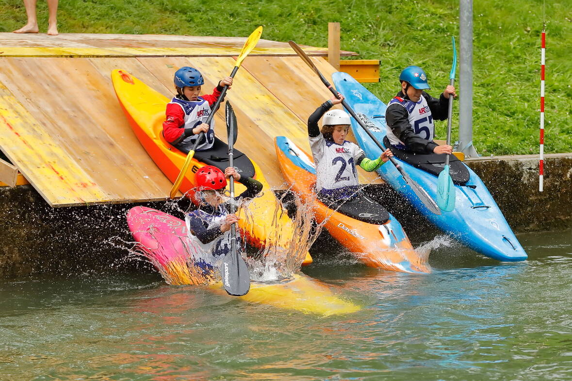 kayak_cross.jpeg kayak_cross.jpeg